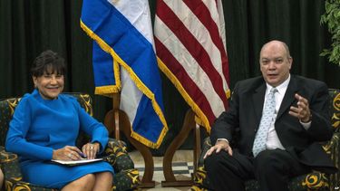 pritzker aboga en cuba por una relacion mas abierta