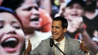 AP Explica: Confrontación por ayuda humanitaria en Venezuela