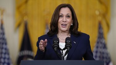 Harris encara desafíos en viaje a Asia