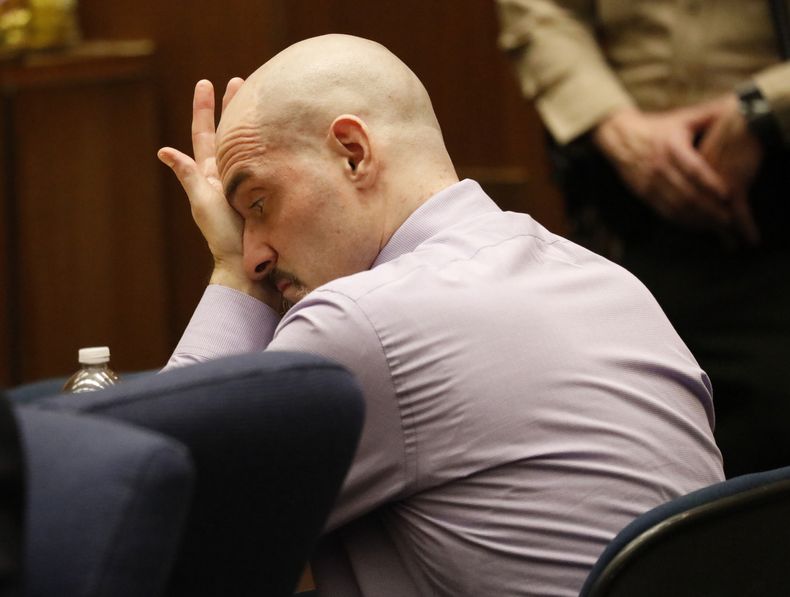 ESP-CEL_ASTHON_KUTCHER-1.jpg