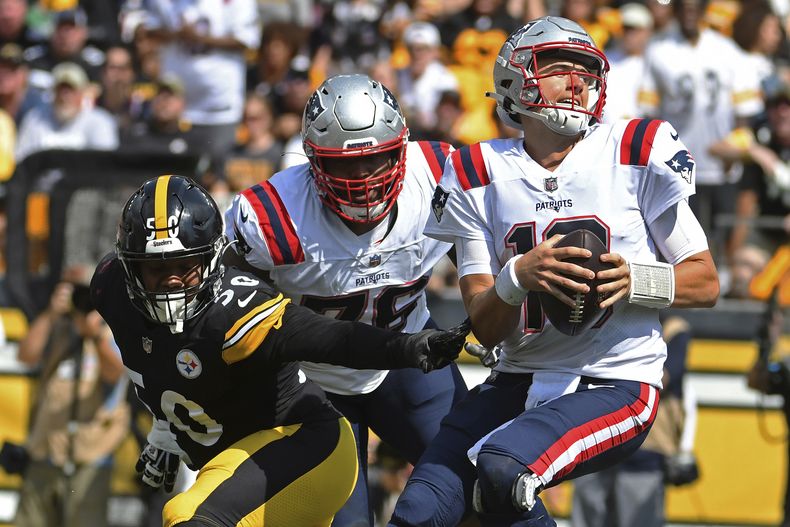 DEP-NFL PATRIOTS-STEELERS