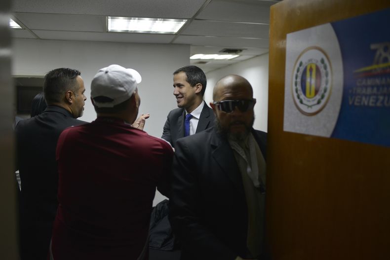 AMS-GEN_VENEZUELA-CRISIS_POLITICA-3.jpg