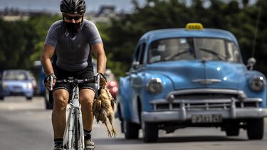 incrementan casos de covid en cuba, exigiran test a viajeros