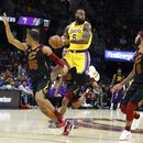 LeBron anota 38 puntos de vuelta en Cleveland, Lakers ganan