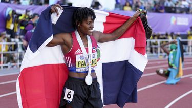 Paulino logra plata en 400 metros; 2da presea en Mundial