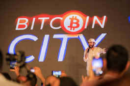 fmi pidio a el salvador retirar bitcoin como moneda de uso legal