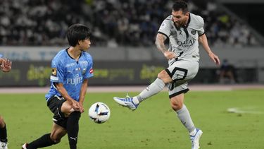 Gol de Messi encamina victoria de PSG en gira japonesa
