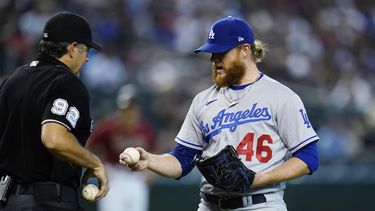 Dodgers vencen 3-1 a Diamondbacks y barren 4-0 en la serie