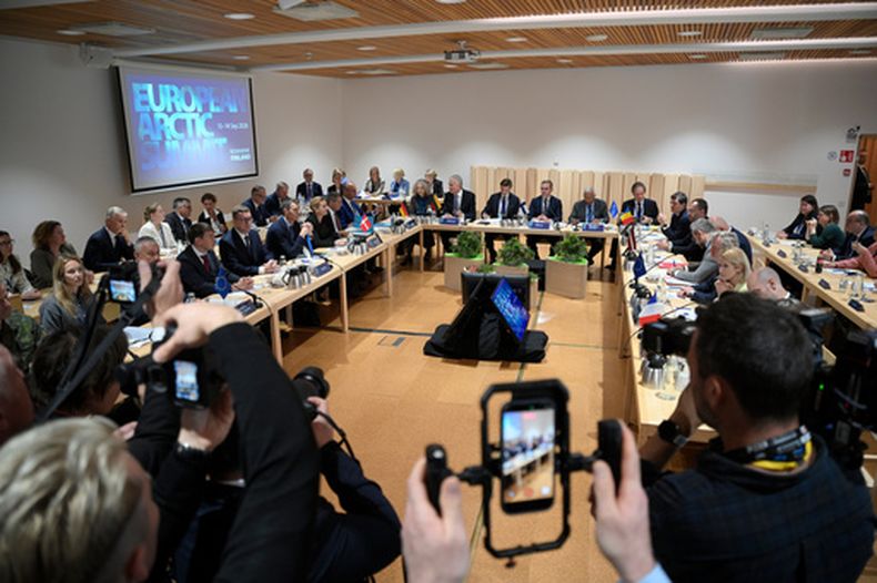 La cumbre para enfrentar problemas del Ártico, en Rovaniemi, Finlandia, el 14 de septiembre del 2026. (Jouni Porsanger/Lehtikuva via AP)