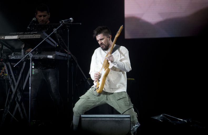 ESP-MUS_PERSONA_DEL_AÑO-JUANES-0.jpg