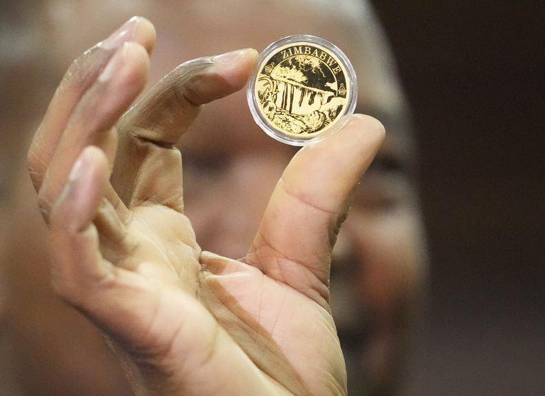 AFR-ECO ZIMBABUE-ORO