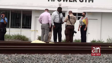 hombre que escapaba de la policia por golpear a su mujer muere atropellado por un tren