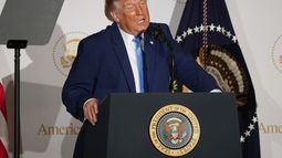 El presidente de Estados Unidos, Donald Trump, habla en el evento de lanzamiento del sitio web America.gov, el martes 29 de septiembre de 2026, en Washington. (AP Foto/Mark Schiefelbein)