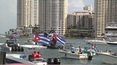 decenas de botes se reunen para protestar pacificamente contra la represion en cuba