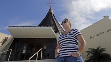 Papel del papa en acuerdo separa a la grey cubana en Florida