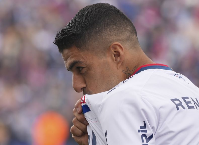 DEP-FUT URUGUAY-SUÁREZ