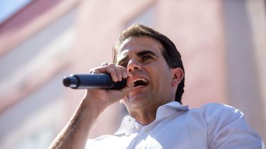 el gobernador frena la propuesta legislativa para quitarle las escoltas a ricardo rossello