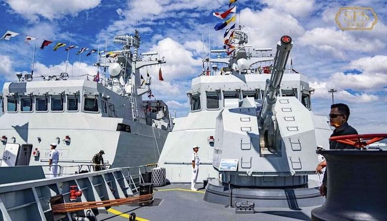 ARCHIVO – En esta foto, publicada en la página oficial de Facebook de la Base Naval de Ream, aparecen elementos de la Marina camboyana en un bote patrulla en la Base Naval de Ream en Sihanoukville, en el suroeste de Phnom Penh, Camboya, el domingo 3 de diciembre de 2023. (Página de Facebook de la Base Naval de Ream vía AP, Archivo)