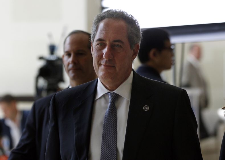 Representante comercial de EEUU Michael Froman en la conferencia ministerial de la Organizaci&oacute;n Mundial de Comercio en Bali, Indonesia, 6 de diciembre de 2013. Froman asisti&oacute; luego en Singapur a la reuni&oacute;n de 12 naciones que buscan un