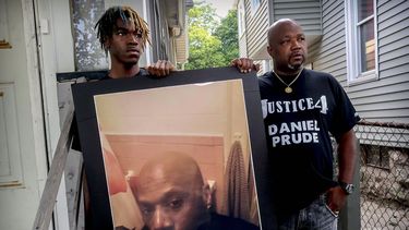 Rochester: Arreglo en caso de hombre muerto por la policía