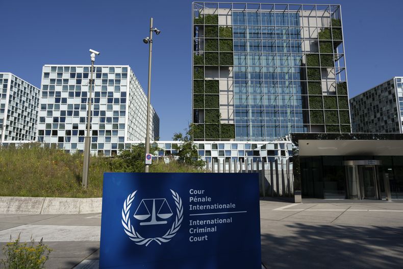 ARCHIVO – El exterior de la sede de la Corte Penal Interiacional en La Haya, Holanda, el 26 de junio de 2024. (AP Foto/Peter Dejong, Archivo)