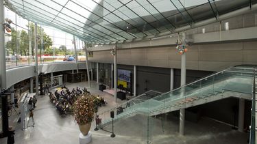 ARCHIVO - Vista de la nueva entrada al Museo Van Gogh en Ámsterdam, Países Bajos, el martes 1 de septiembre de 2015. (Foto AP/Peter Dejong, archivo)
