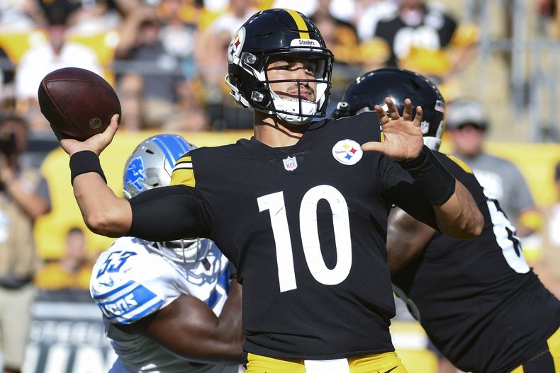 DEP-NFL STEELERS-QUARTERBACKS