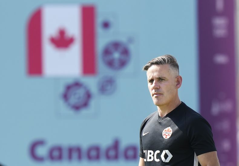 DEP-FUT MUNDIAL CANADÁ-ENTRENADOR