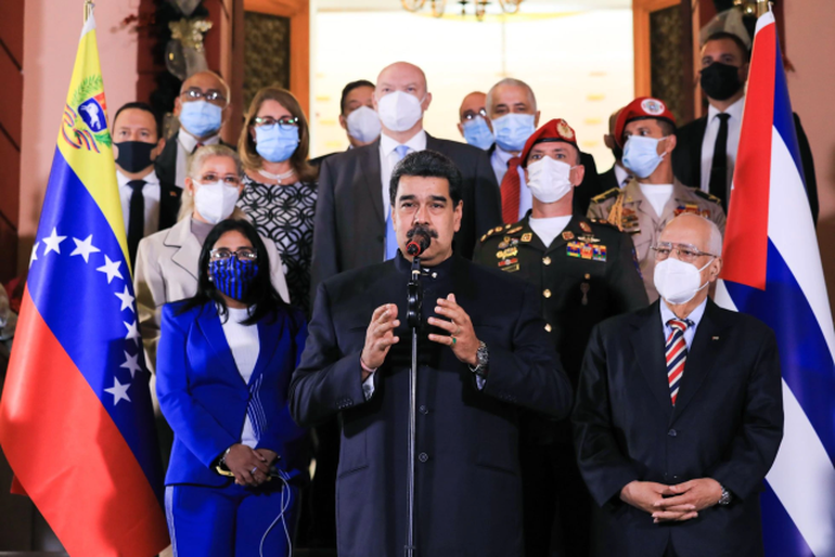 Maduro maniobra para evitar la apertura de una investigación en la Corte Penal Internacional