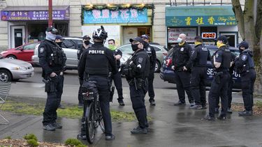 muchos policias en eeuu se resisten a vacunarse contra covid