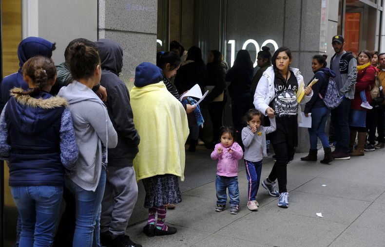 AMN-INM_EEUU-INMIGRACION-DEMORAS-0.jpg