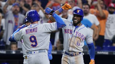 Marte aporta 3 hits y Mets se imponen a Marlins