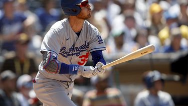 Con dos jonrones de Bellinger, Dodgers apalean 10-2 a Padres