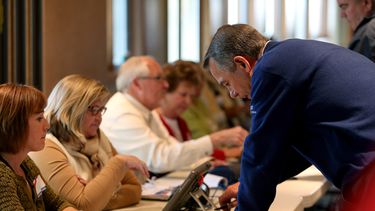 Republicanos se enfilan a sólida mayoría en Cámara