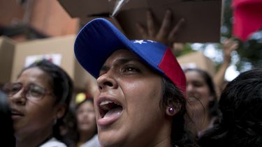 Tribunal Supremo ordena detener juicio político a Maduro
