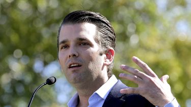 Legisladores pretenden interrogar a jefe de campaña de Trump