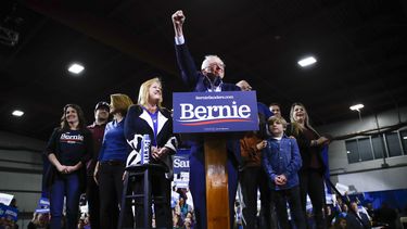 Sanders cambia enfoque de su campaña tras el Supermartes