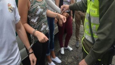 autoridades colombianas detienen a 26 cubanos indocumentados en medellin