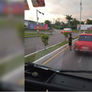 Cuba: Niños pidiendo limosna fuera del Aeropuerto Internacional de La Habana reflejan la crisis social del país