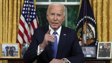 ARCHIVO - El presidente de Estados Unidos, Joe Biden, se dirige a la nación desde la Oficina Oval de la Casa Blanca en Washington, el 24 de julio de 2024, sobre su decisión de retirar su candidatura a la reelección. (AP Foto/Evan Vucci, Pool, Archivo)