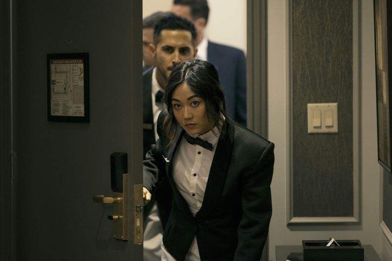 En esta imagen proporcionada por Prime Video, Karen Fukuhara en una escena de la cuarta temporada de The Boys. (Jan Thijs/Prime Video vía AP)