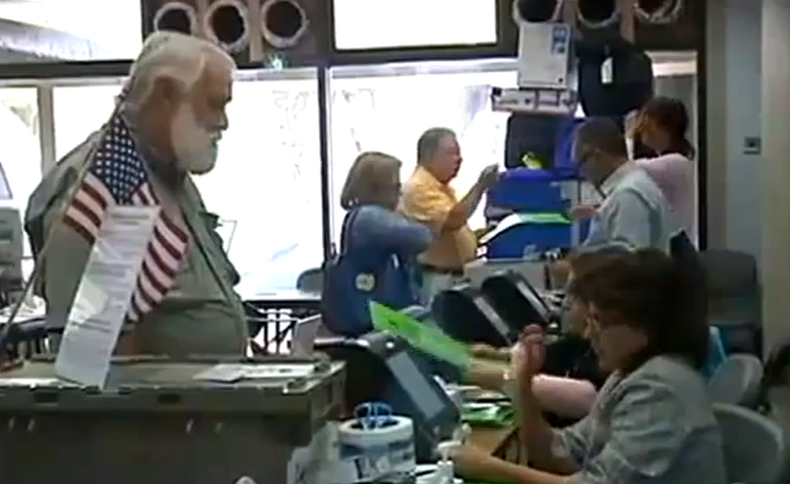 Ayer el electorado aprobó varias enmiendas mientras que otras fueron rechazadas incluyendo la que permitiría el uso de la marihuana con fines medicinales.