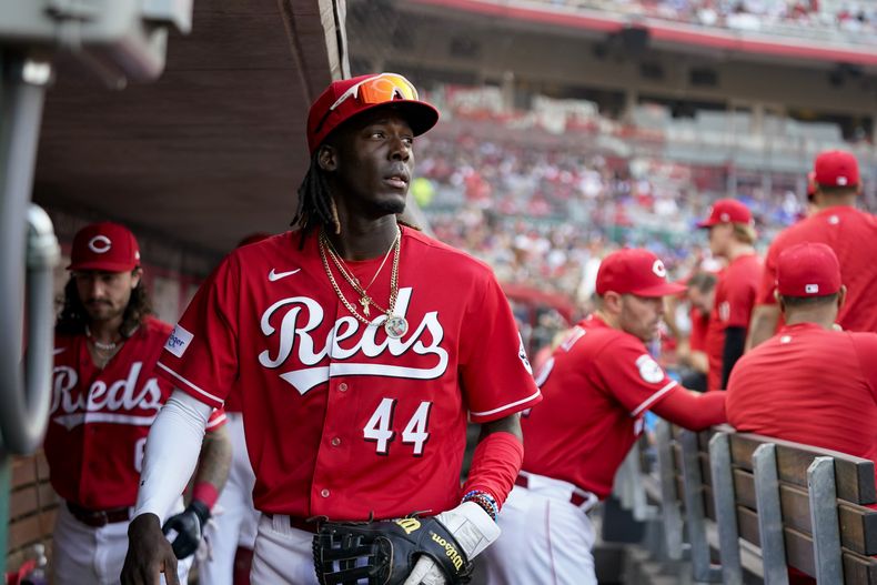Elly De La Cruz de los Rojos de Cincinnati durante un juego contra los Dodgers de Los Ángeles, el miércoles 7 de junio de 2023, en Cincinnati. (AP Foto/Jeff Dean)