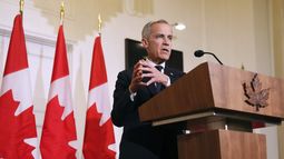 El primer ministro canadiense Mark Carney en Londres el 17 de marzo del 2025. (Sean Kilpatrick/The Canadian Press via AP)