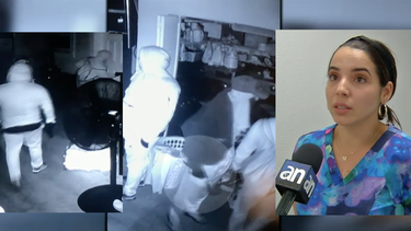 exclusiva: captados con pistolas y cuchillos tres hombres que entraron a robar en una casa de una familia cubana de miami