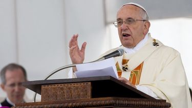 americateve | "No hay que tener miedo a la convivencia". Francisco redactó la carta que se leyó en Caracas frente a representantes del gobierno y líderes musulmanes, judíos, católicos y evangélicos. "La reconciliación y la unión no son una derrota",