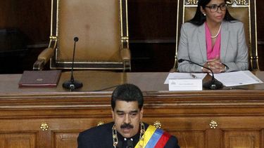 Trump dice que “no descartará” acción militar en Venezuela