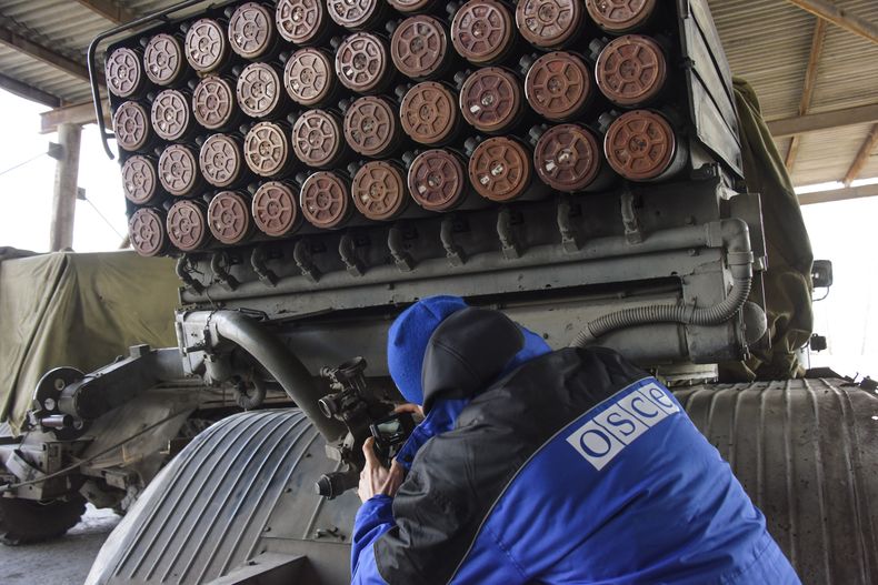 EUR-GEN_UCRANIA-ARMAS_PESADAS-0.jpg