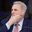 Kevin McCarthy mantiene candidatura a Cámara con respaldo de Trump