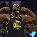 ARCHIVO - Draymond Green, de los Warriors de Golden State, celebra después de encestar en contra de los Mavericks de Dallas, durante la segunda mitad del juego 5 de los playoffs del baloncesto de la NBA, en las finales de la Conferencia Oeste, en San Francisco, el jueves 26 de mayo de 2022. (AP Foto/Jeff Chiu, Archivo)